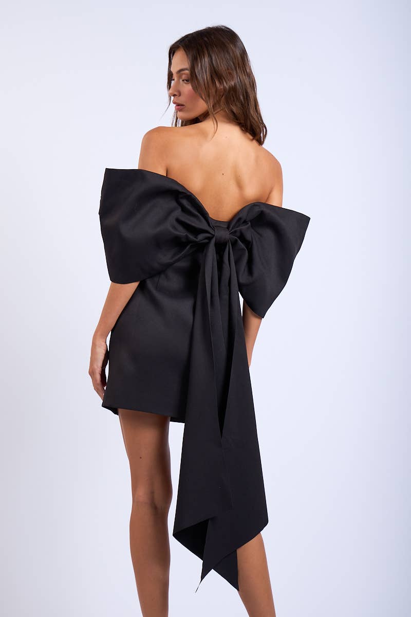 OFF-SHOULDER BACK CHARMING RIBBON POINT MINI DRESS