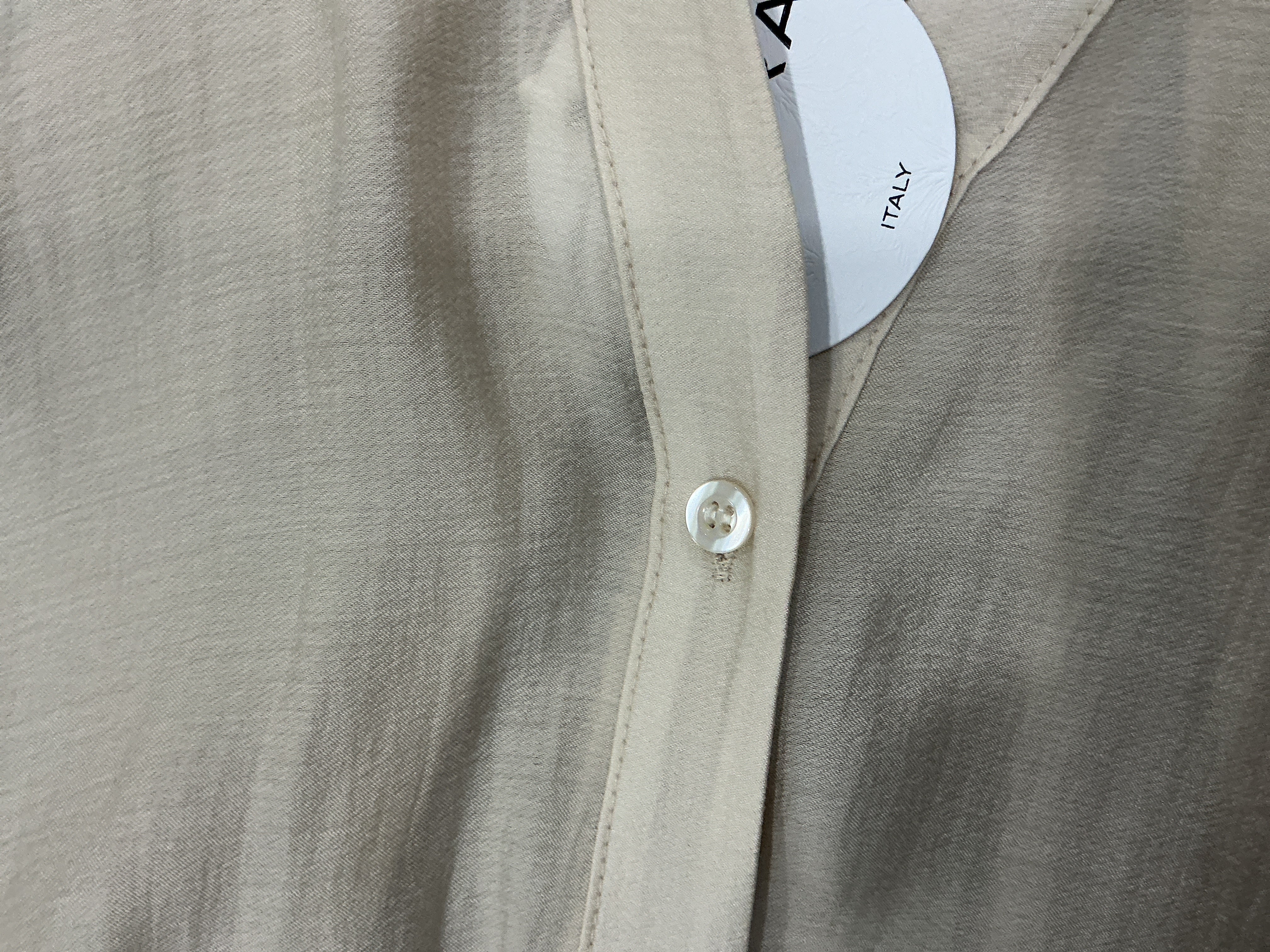 Very Elegant Button-Up Blouse