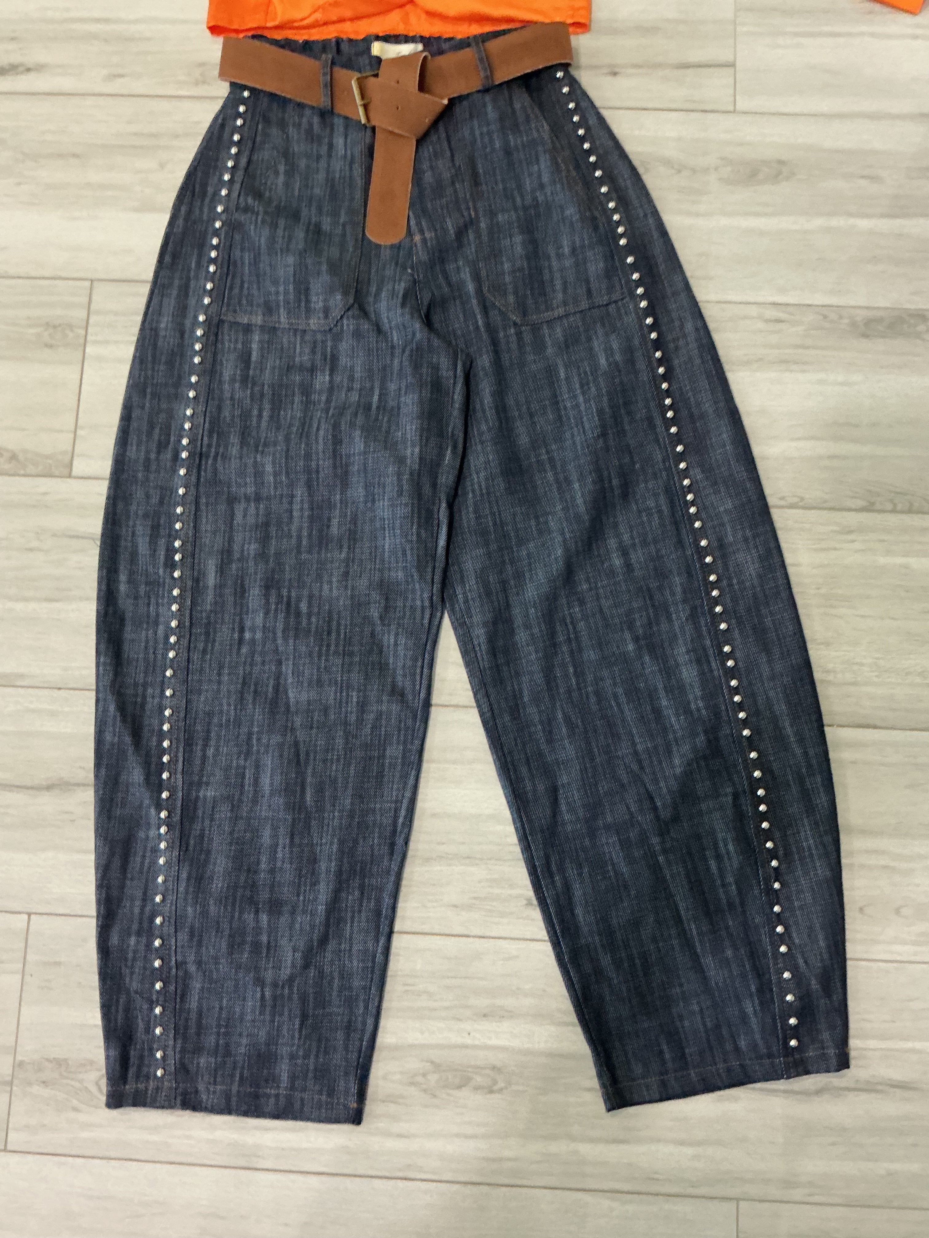 Elegant and luxuryItalian collection jeans barrel pants