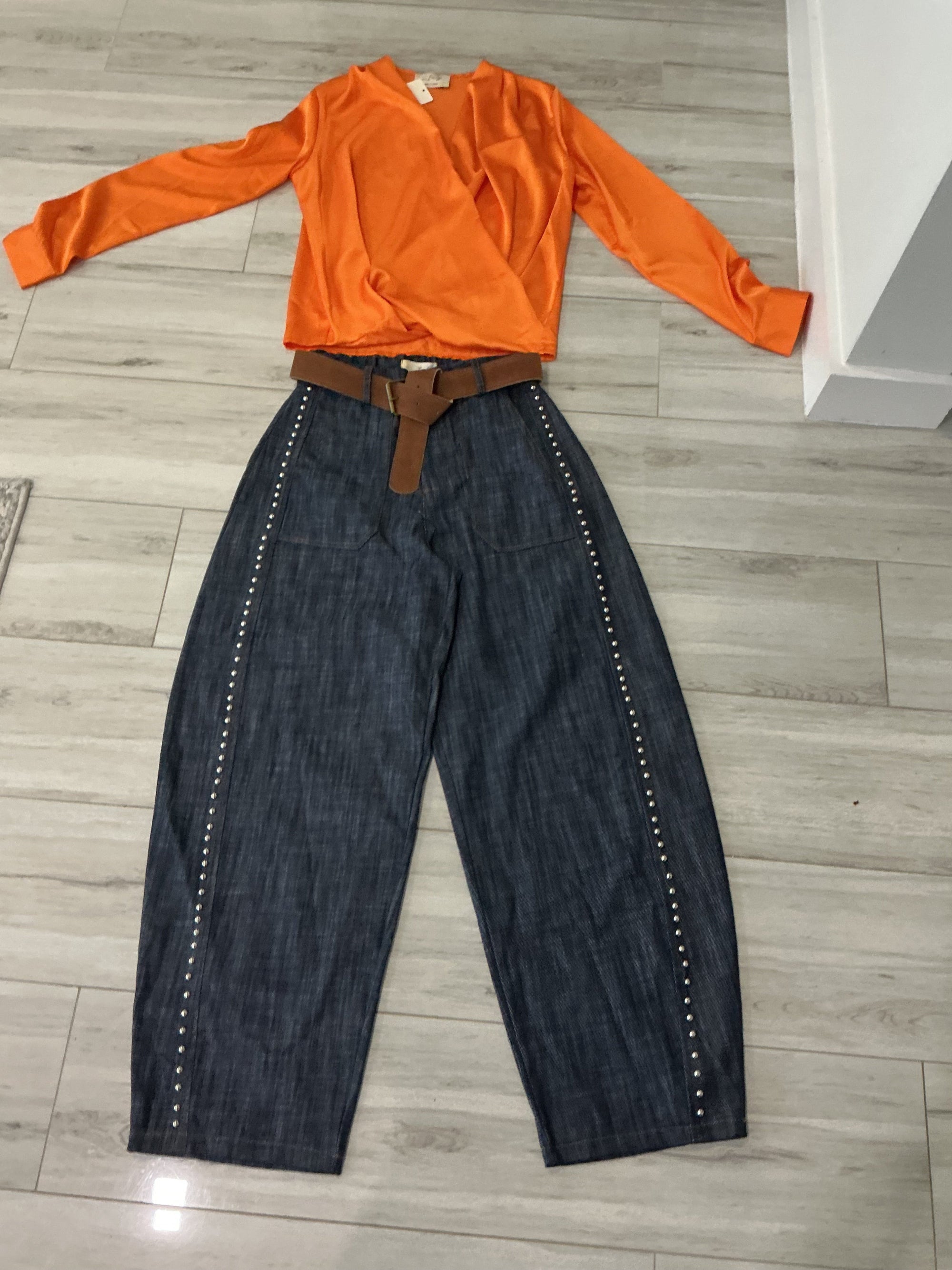 Elegant and luxuryItalian collection jeans barrel pants