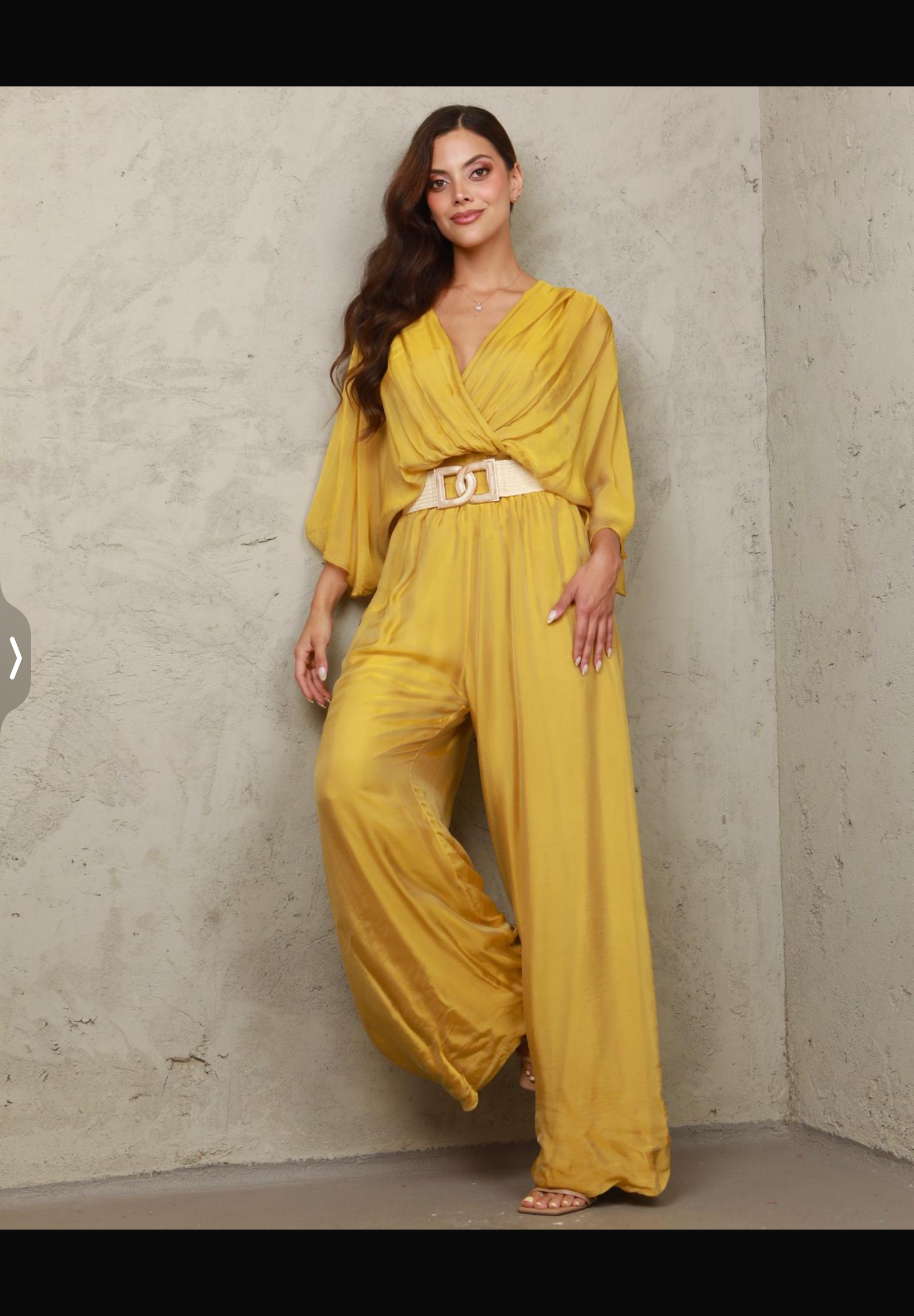 Italian design  very elegant silk jumpsuit