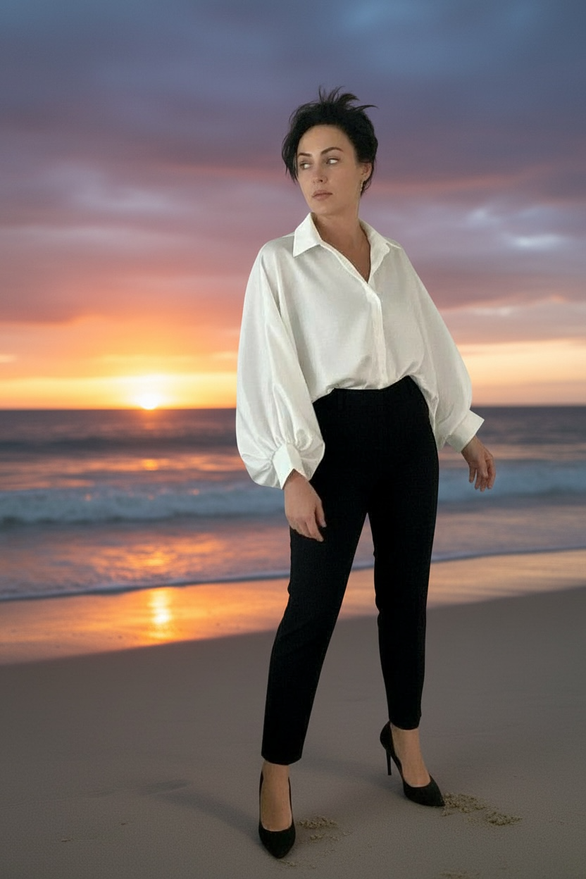 Italian collection button down blouse very elegant and chic