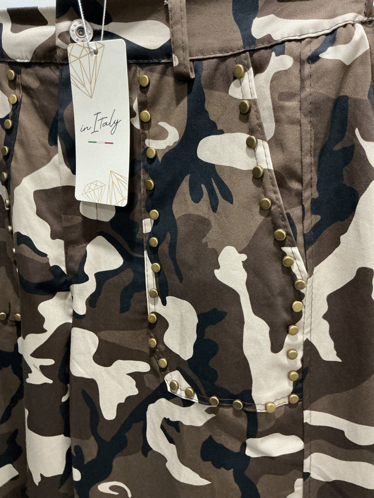 Italian Collection Lyocell Shirt that wears like a light jacket & Military-Style Barrel Pants